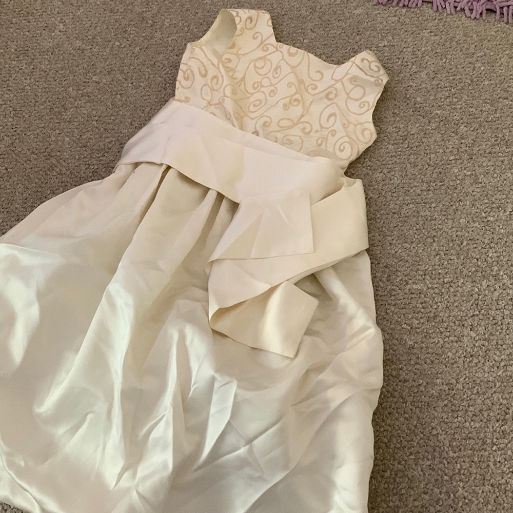 Young girls dress